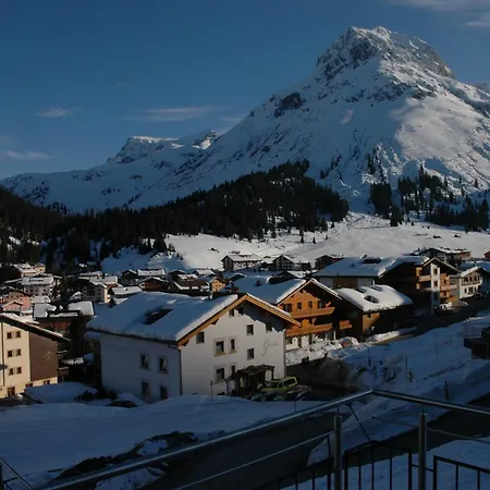 Haus Dr. Kueng Lech am Arlberg
